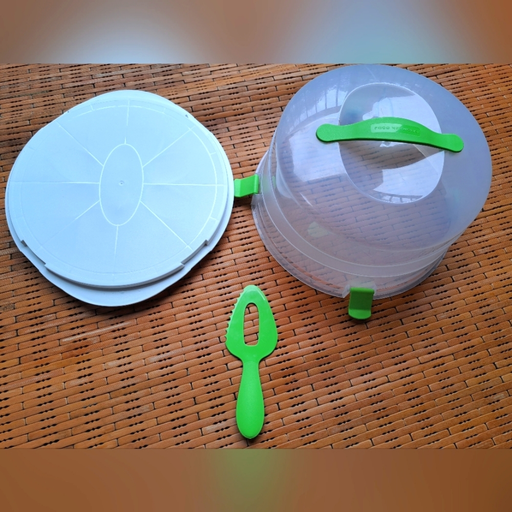 Food Network Cake Carrier Set